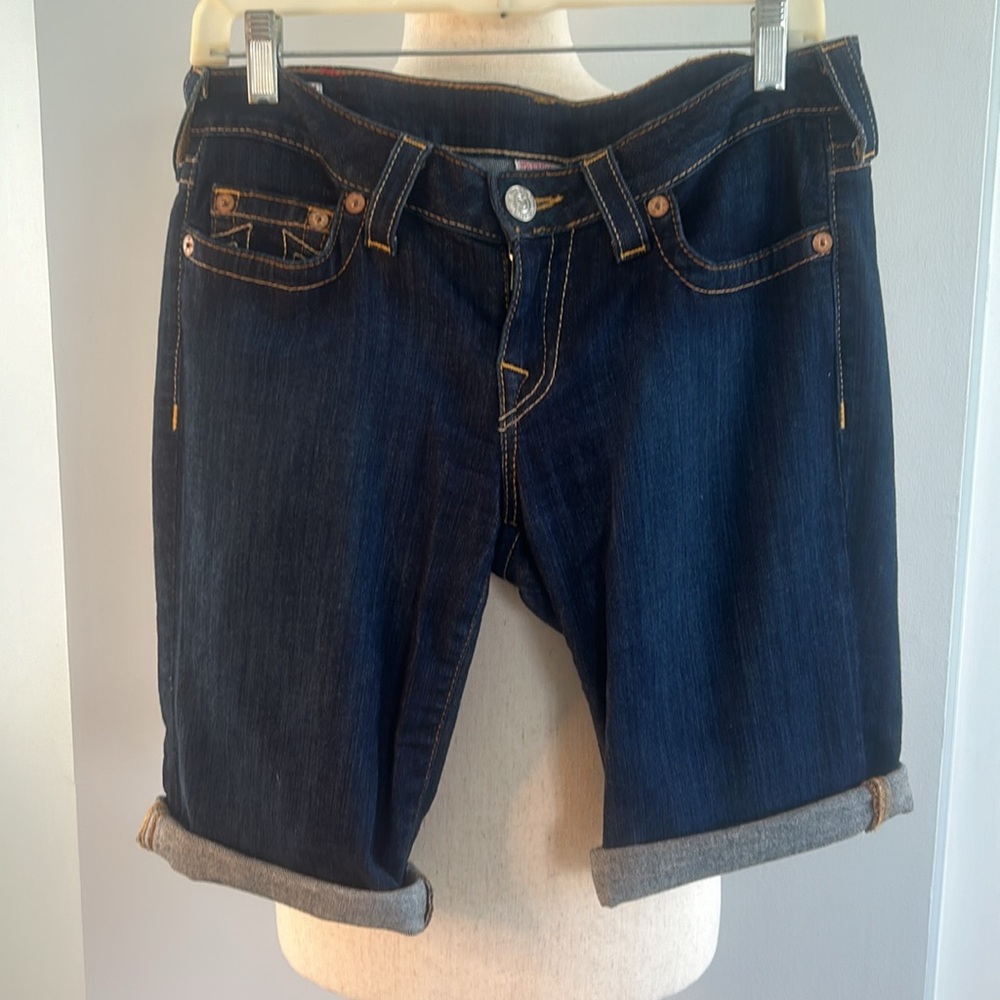 True Religion Bermuda Shots 29 inch waist / 10 inch inner thigh